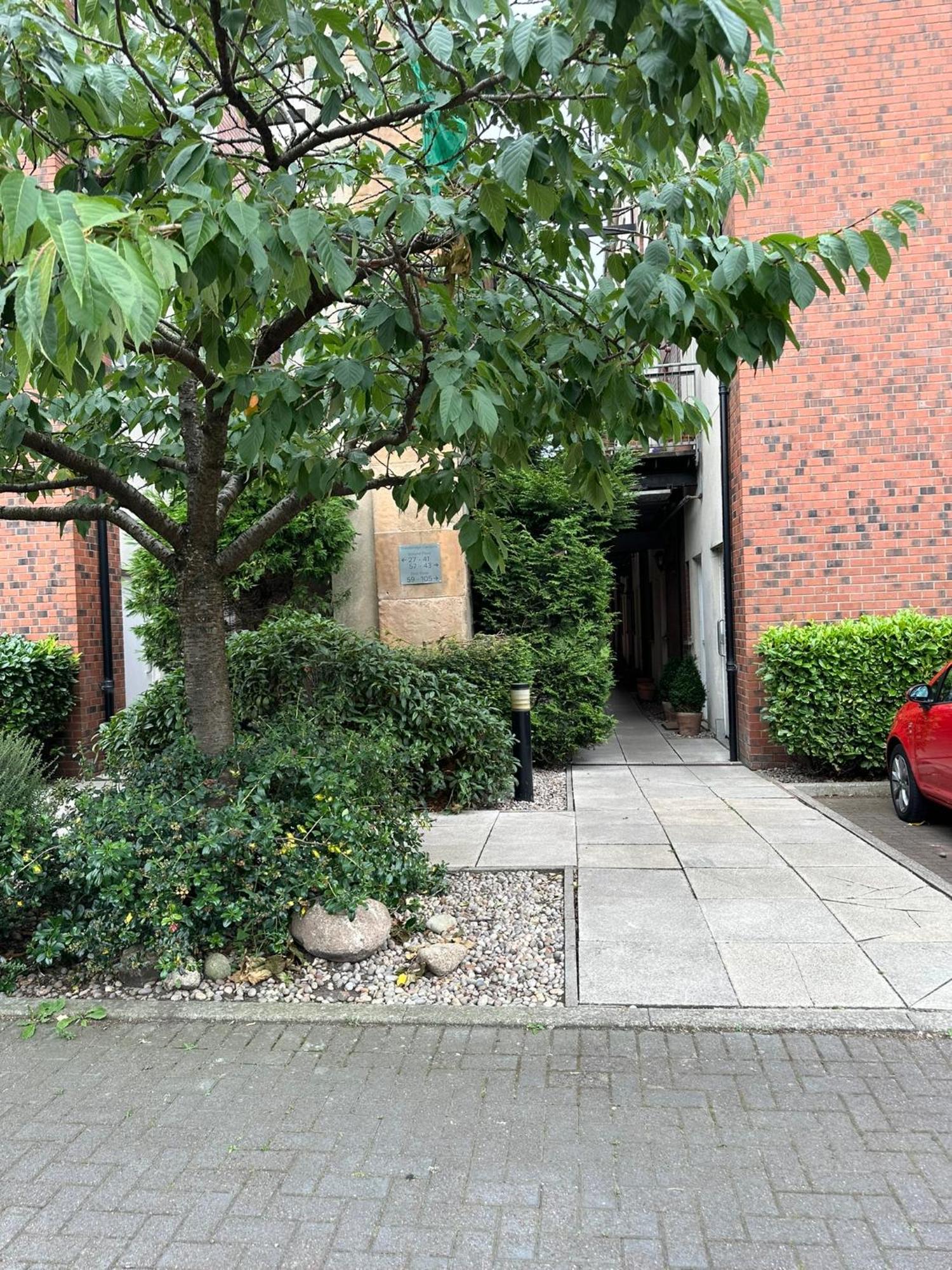Stunning 2 bedroom apartment Glasgow Eksteriør bilde