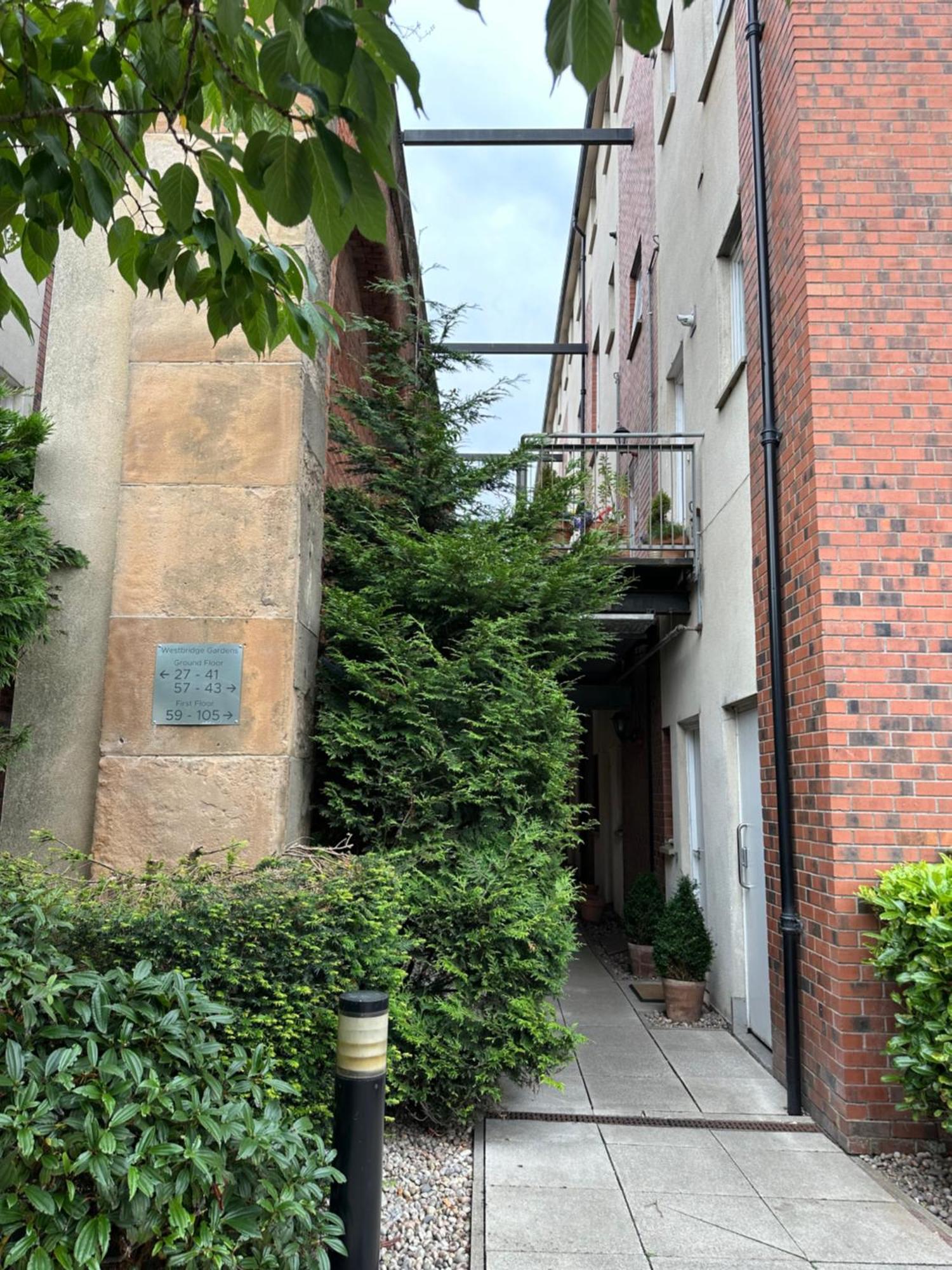 Stunning 2 bedroom apartment Glasgow Eksteriør bilde